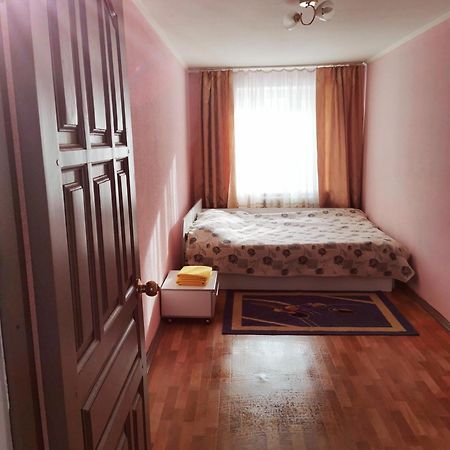 2 Комн Квартира В Центре По Пушкина コスタナイ エクステリア 写真